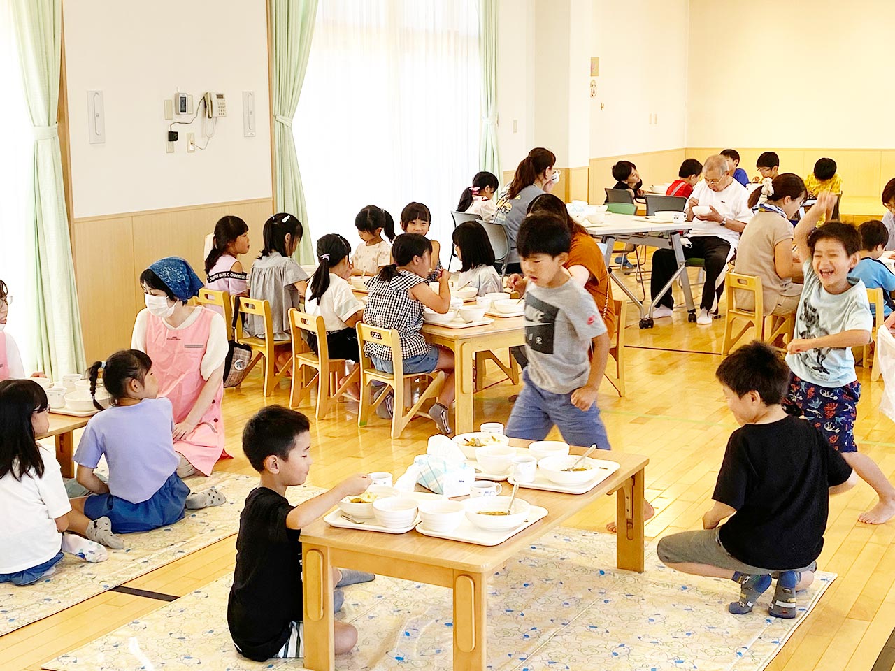 アートみんなの食堂ゆりがはら